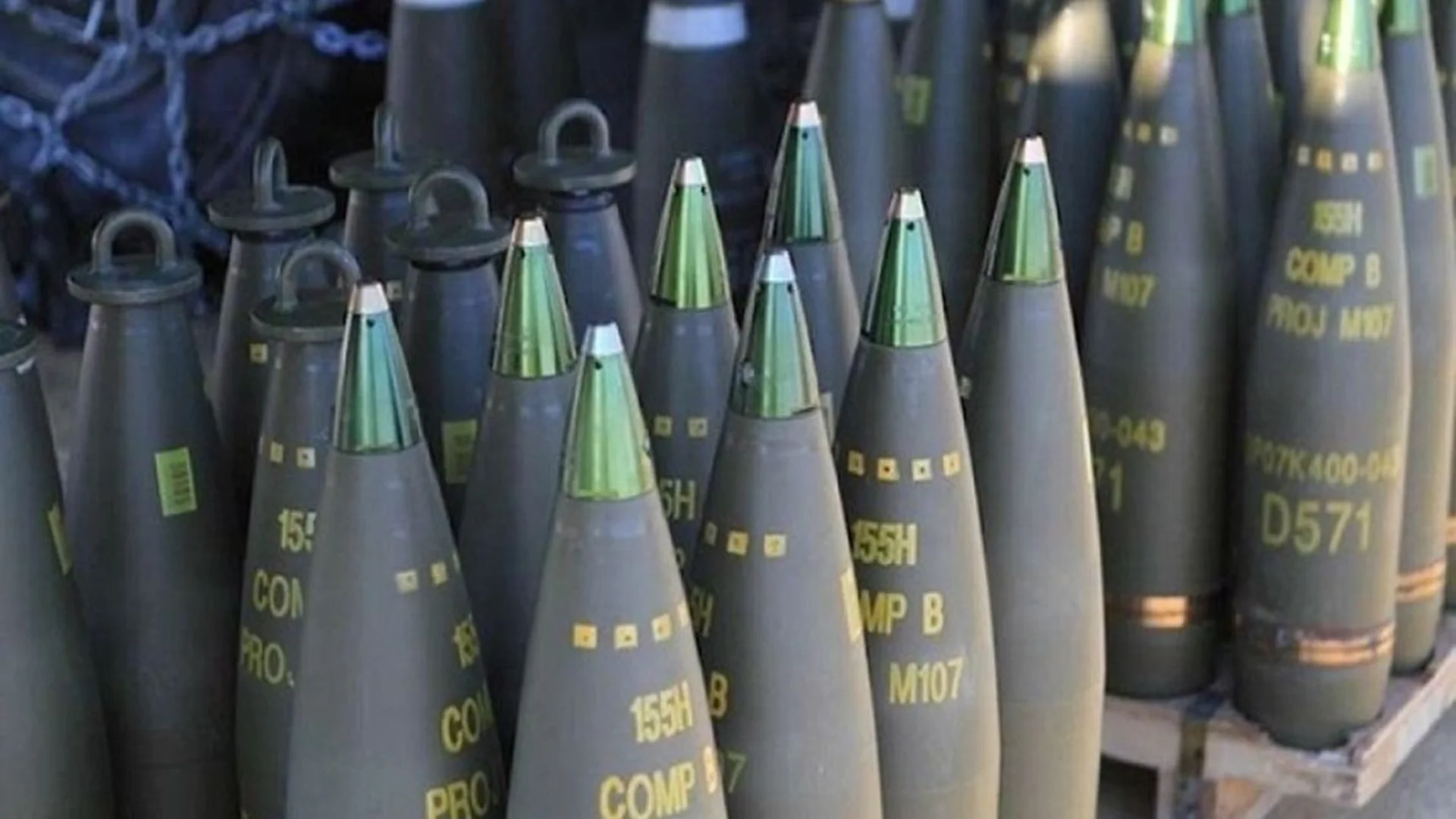 قنابل دقيقة التوجيه لإسرائيل بقيمة 320 مليون دولار