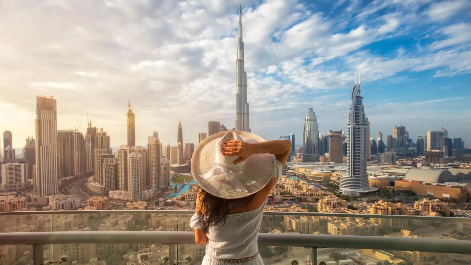 دبي تتصدر للعام الثالث على التوالي كأفضل وجهة سياحية في الشرق الأوسط وتحتل المركز الثاني عالميًا لعام 2023