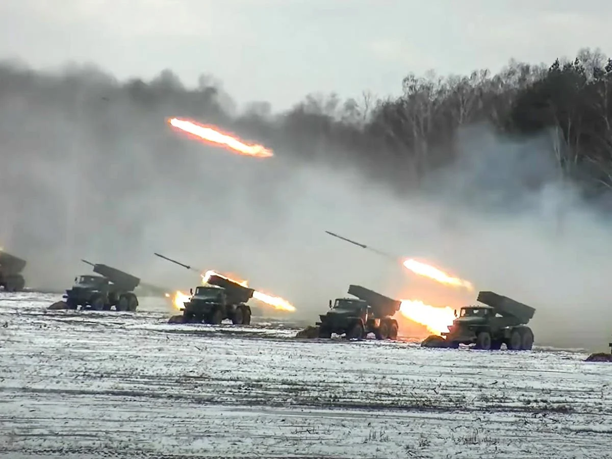 المعارك في أوكرانيا: روسيا تدمر 12 صاروخًا أوكرانيا وتنفذ هجمات جوية مكثفة