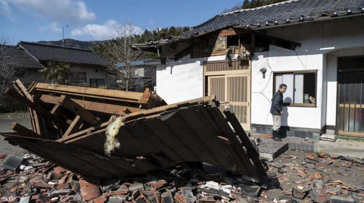 زلزال قوي في وسط اليابان يثير مخاوف من تسونامي ويتسبب في وفاة شخصين